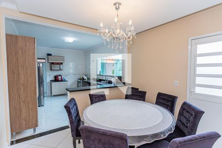 Casa à venda com 350m², 3 quartos e 6 vagas Casa à venda com 350m², 3 quartos e 6 vagasCopa