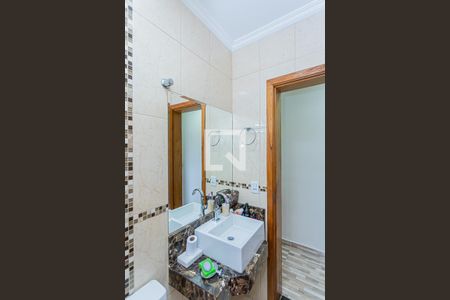 Casa à venda com 350m², 3 quartos e 6 vagas Casa à venda com 350m², 3 quartos e 6 vagasBanheiro social