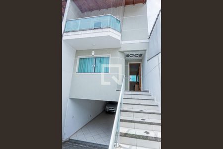 Casa à venda com 350m², 3 quartos e 6 vagas Casa à venda com 350m², 3 quartos e 6 vagasFachada interna
