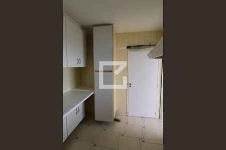 Apartamento à venda com 120m², 3 quartos e 2 vagasCozinha