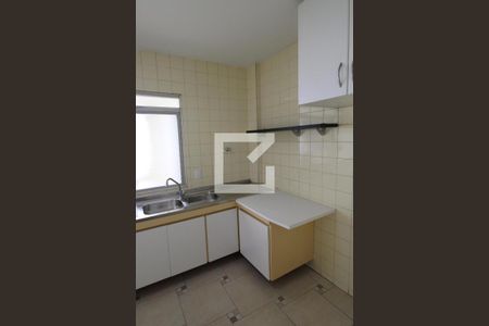Apartamento à venda com 120m², 3 quartos e 2 vagasCozinha