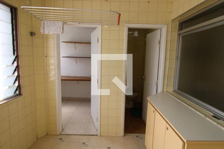 Apartamento à venda com 120m², 3 quartos e 2 vagasQuarto de Serviço
