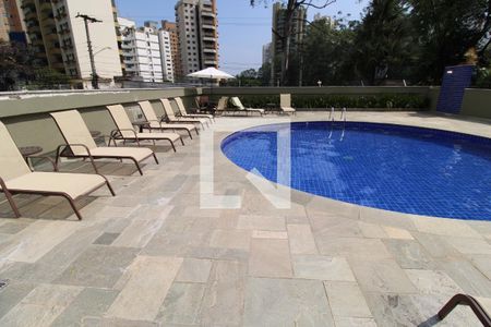 Apartamento à venda com 120m², 3 quartos e 2 vagasÁrea comum - Piscina