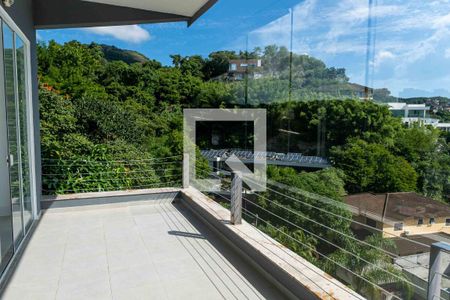 Casa de condomínio à venda com 436m², 5 quartos e 2 vagasVaranda da Suíte master