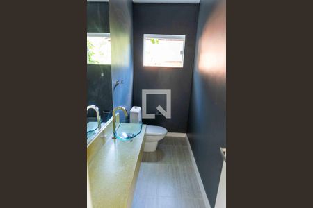 Casa de condomínio à venda com 436m², 5 quartos e 2 vagasLavabo 2
