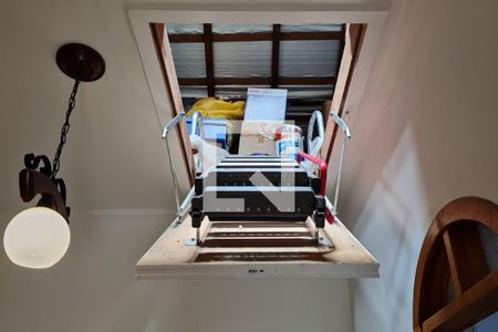 Casa de condomínio à venda com 120m², 3 quartos e 1 vaga Casa de condomínio à venda com 120m², 3 quartos e 1 vagasótão