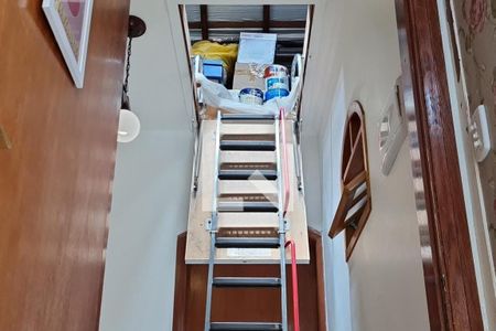 Casa de condomínio à venda com 120m², 3 quartos e 1 vaga Casa de condomínio à venda com 120m², 3 quartos e 1 vagasótão