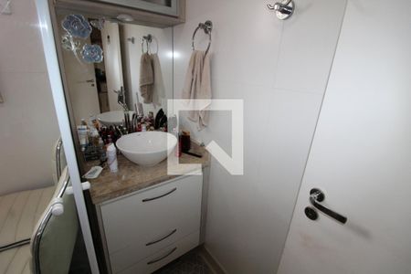 Banheiro suite de casa à venda com 3 quartos, 86m² em Jardim Piqueroby, São Paulo