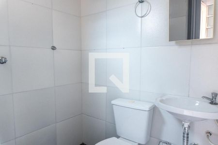 Banheiro de kitnet/studio para alugar com 1 quarto, 25m² em Vila Guarani, São Paulo