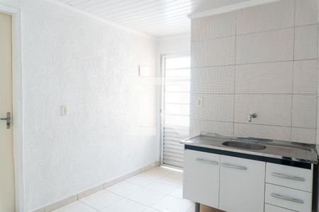 Cozinha de kitnet/studio para alugar com 1 quarto, 25m² em Vila Guarani, São Paulo