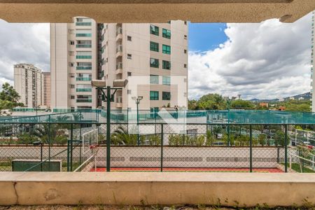 Apartamento à venda com 255m², 4 quartos e 3 vagas Apartamento à venda com 255m², 4 quartos e 3 vagasVista da Suíte 2