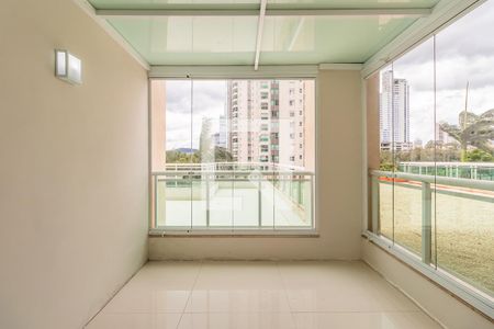 Sala de apartamento para alugar com 4 quartos, 255m² em Alphaville Empresarial, Barueri