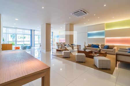 Apartamento à venda com 255m², 4 quartos e 3 vagas Apartamento à venda com 255m², 4 quartos e 3 vagasÁrea Comum