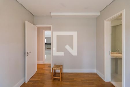 Apartamento à venda com 255m², 4 quartos e 3 vagas Apartamento à venda com 255m², 4 quartos e 3 vagasSuíte 1