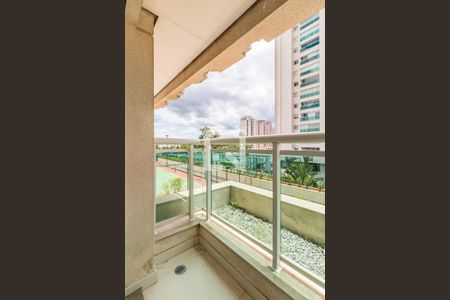 Apartamento à venda com 255m², 4 quartos e 3 vagas Apartamento à venda com 255m², 4 quartos e 3 vagasVaranda da Suíte 1