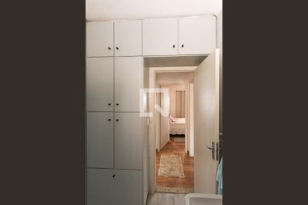 Casa à venda com 76m², 2 quartos e 2 vagasBanheiro