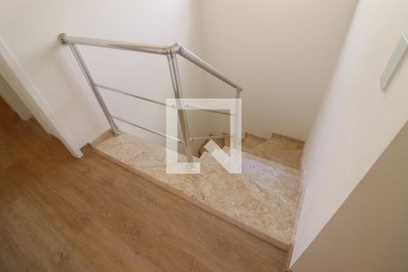 Casa à venda com 220m², 3 quartos e 3 vagasCorredor 