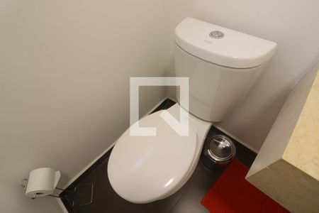 Casa à venda com 220m², 3 quartos e 3 vagasLavabo