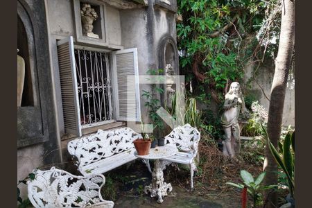 Casa à venda com 170m², 3 quartos e 2 vagas