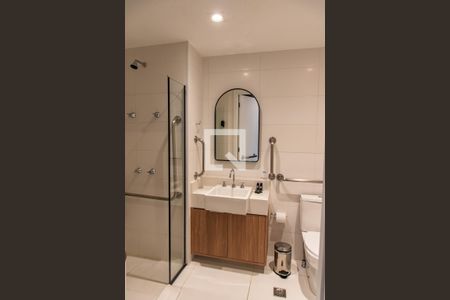 Studio para alugar com 28m², 1 quarto e sem vaga Studio para alugar com 28m², 1 quarto e sem vagaBanheiro