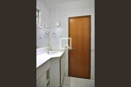 Apartamento à venda com 82m², 2 quartos e 1 vagaBanheiro Social