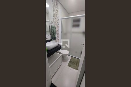 Banheiro de apartamento à venda com 3 quartos, 62m² em Vila Antonieta, São Paulo