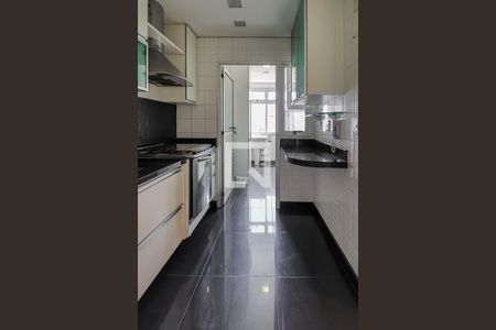 Apartamento à venda com 85m², 3 quartos e 2 vagasCozinha e Área de Serviço