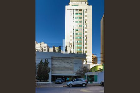 Apartamento à venda com 85m², 3 quartos e 2 vagasFachada