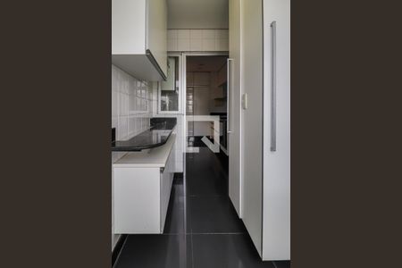 Apartamento à venda com 85m², 3 quartos e 2 vagasCozinha e Área de Serviço