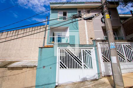 Casa à venda com 139m², 3 quartos e 3 vagasFachada