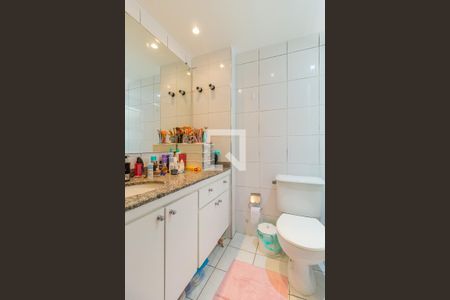 Apartamento à venda com 140m², 3 quartos e 3 vagasBanheiro da Suíte 2