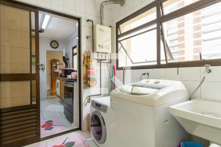 Apartamento à venda com 140m², 3 quartos e 3 vagasLavanderia