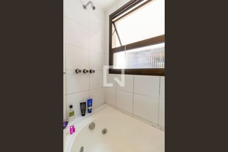 Apartamento à venda com 140m², 3 quartos e 3 vagasBanheiro da Suíte 2