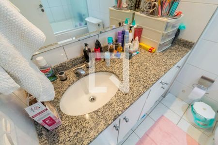 Apartamento à venda com 140m², 3 quartos e 3 vagasBanheiro da Suíte 2