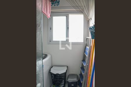 Apartamento à venda com 55m², 2 quartos e 1 vaga Apartamento à venda com 55m², 2 quartos e 1 vagaArea de Serviço