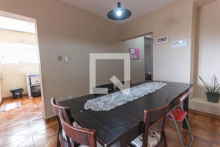 Casa à venda com 266m², 3 quartos e 3 vagassala de jantar