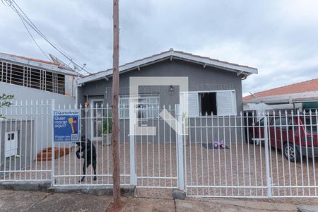 Casa à venda com 266m², 3 quartos e 3 vagasFachada