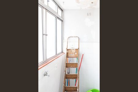 Apartamento para alugar com 80m², 2 quartos e 1 vagaÁrea de Serviço