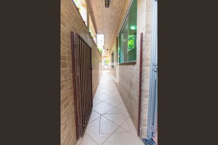 Casa à venda com 160m², 2 quartos e 2 vagasCorredor