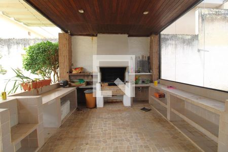 Casa à venda com 750m², 4 quartos e 3 vagasChurrasqueira