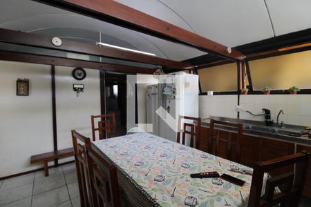 Casa à venda com 750m², 4 quartos e 3 vagasCozinha