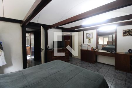 Casa à venda com 750m², 4 quartos e 3 vagasSuíte 2