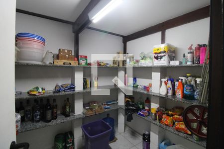 Casa à venda com 750m², 4 quartos e 3 vagasDespensa