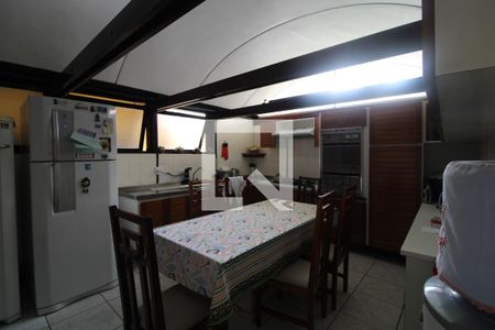 Casa à venda com 750m², 4 quartos e 3 vagasCozinha