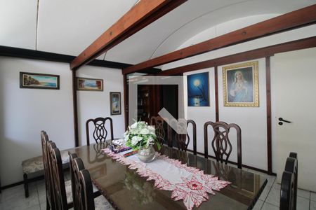 Casa à venda com 750m², 4 quartos e 3 vagasCopa