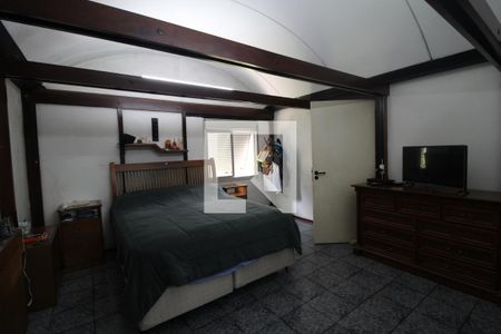 Casa à venda com 750m², 4 quartos e 3 vagasSuíte 2