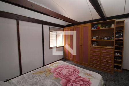 Casa à venda com 750m², 4 quartos e 3 vagasSuíte 1