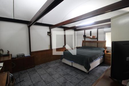 Casa à venda com 750m², 4 quartos e 3 vagasSuíte 2
