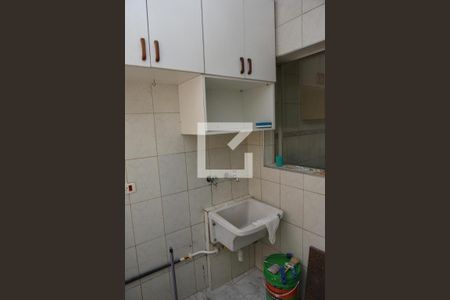 Apartamento para alugar com 65m², 3 quartos e 1 vagaÁrea de Serviço