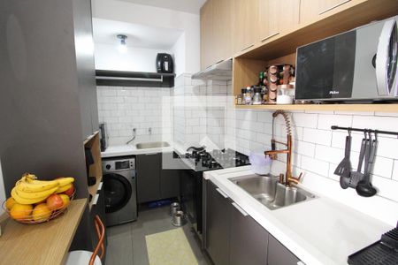 Sala/Cozinha de apartamento para alugar com 2 quartos, 38m² em Vila Tolstoi, São Paulo